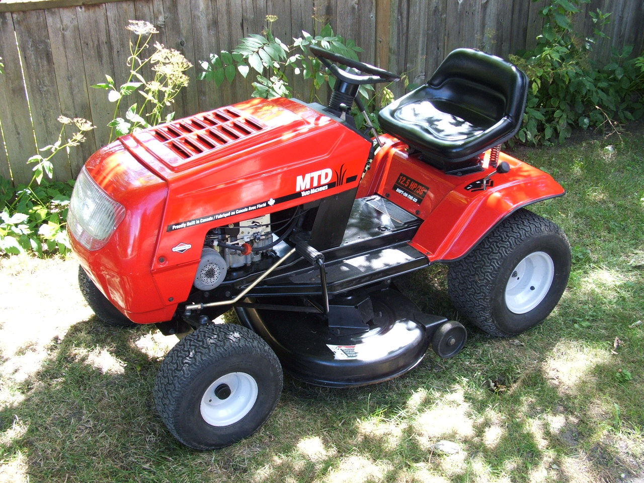 MTD Yard Machines lawn tractor