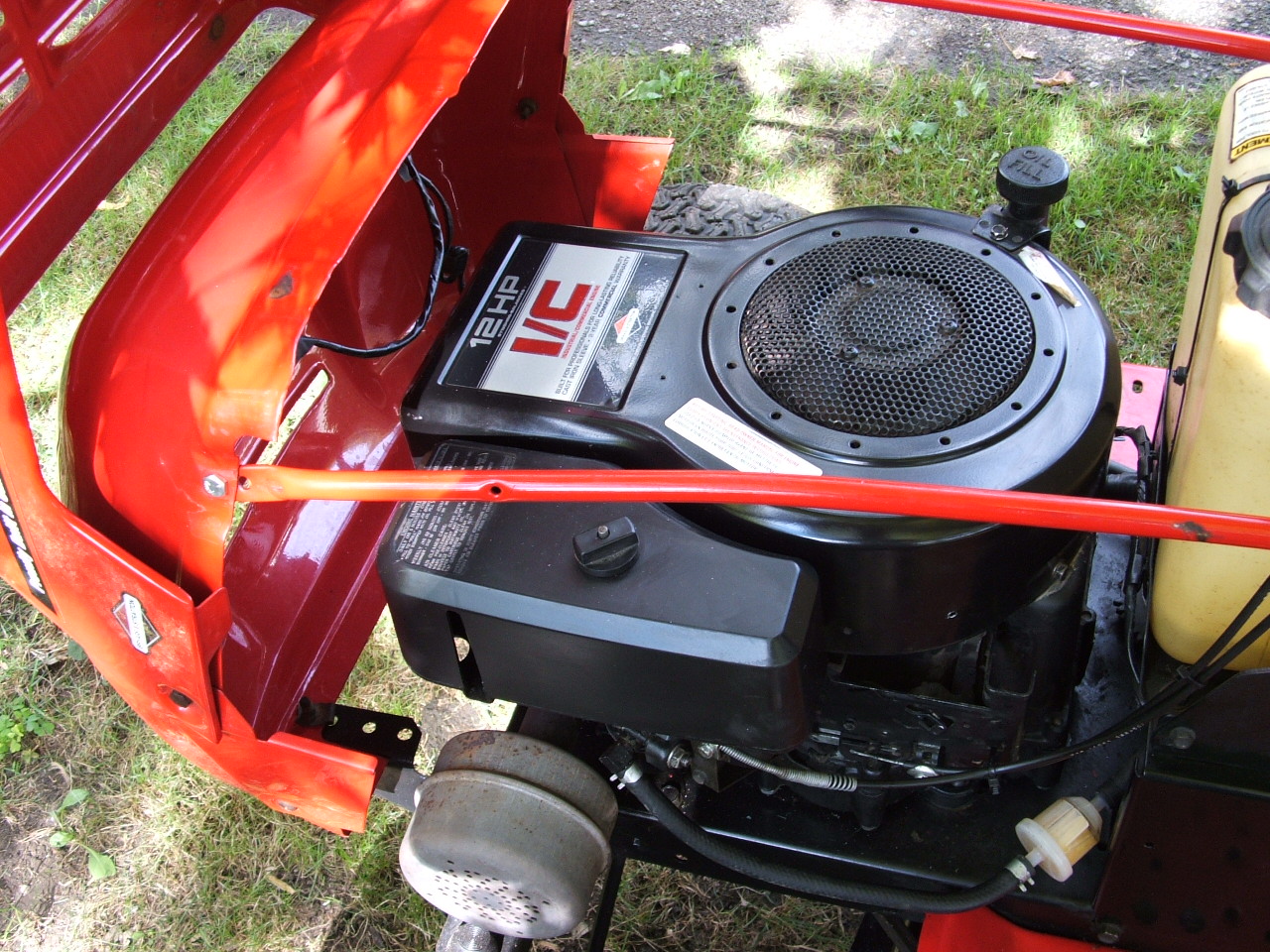 Briggs and Stratton garden tractor