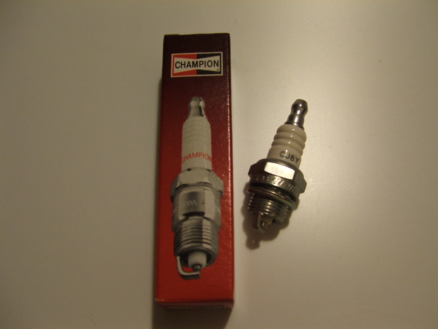 Champion CJ8Y Spark Plug (848)